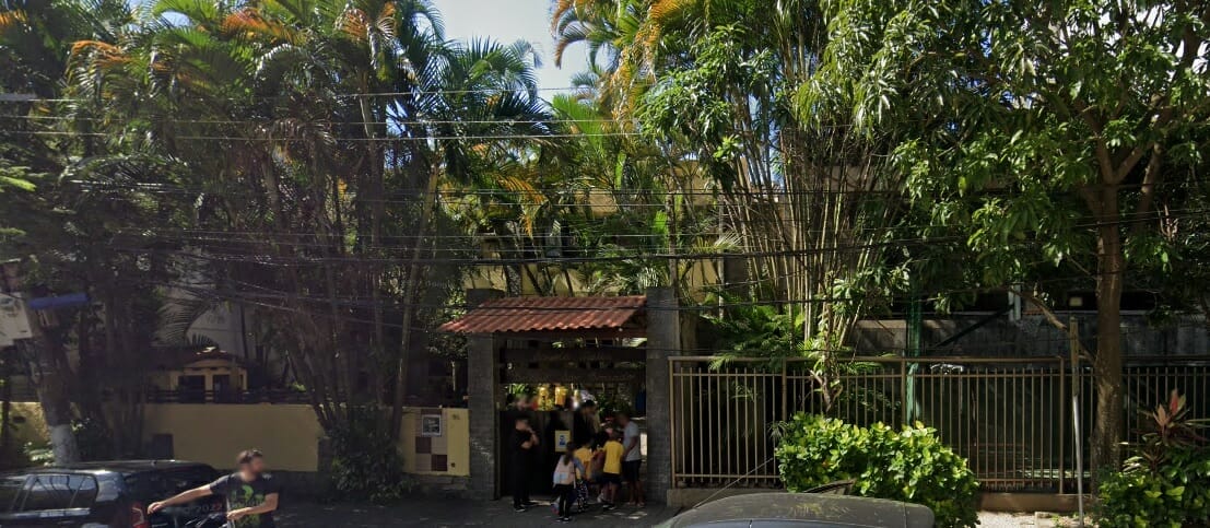 fachada da escola mater-colégio são conrado, no bairro de são conrado-RJ