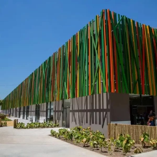 prédio de entrada da escola eleva da barra da tijuca no rj