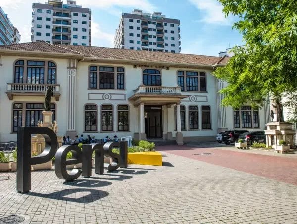 Fachada da unidade Tijucas II do colégio Pensi