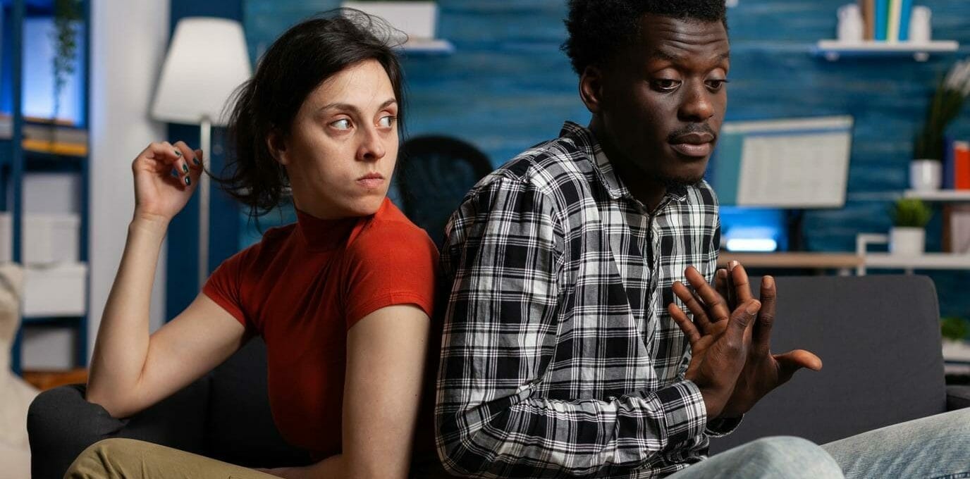 Mulher com raiva do marido