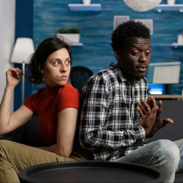 Mulher com raiva do marido